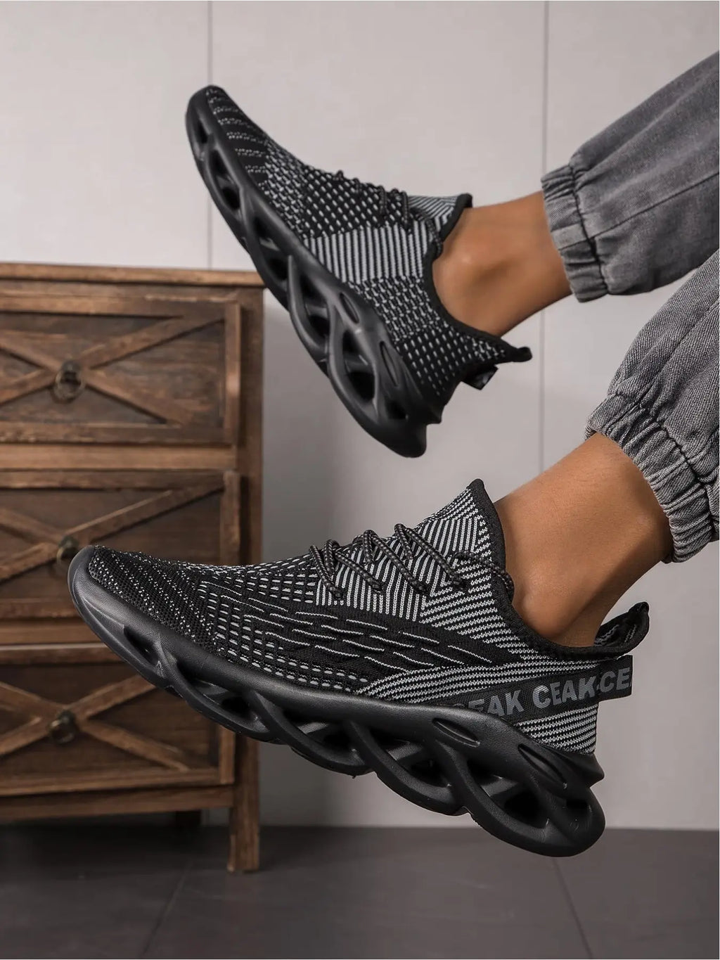 Men'S Breathable Flyknit Sock Shoes: Elastic Sock Cuff Wrap, Fatigue-Free Walking Shoes, Athletic Walking Shoes, Flexible Shoe
