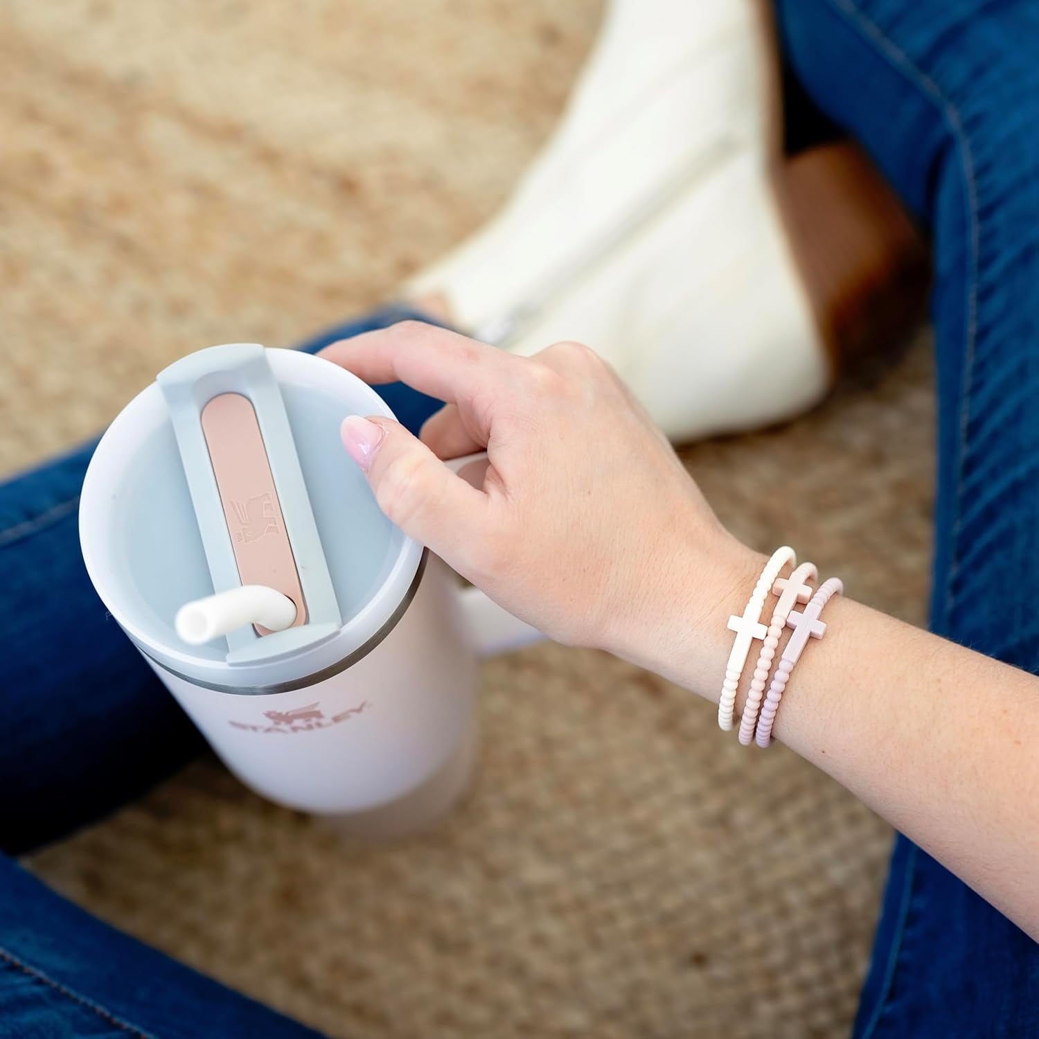 Elegant Dreamy Jesus Cross Silicone Bracelet - A Meaningful Accessory for Every Occasion