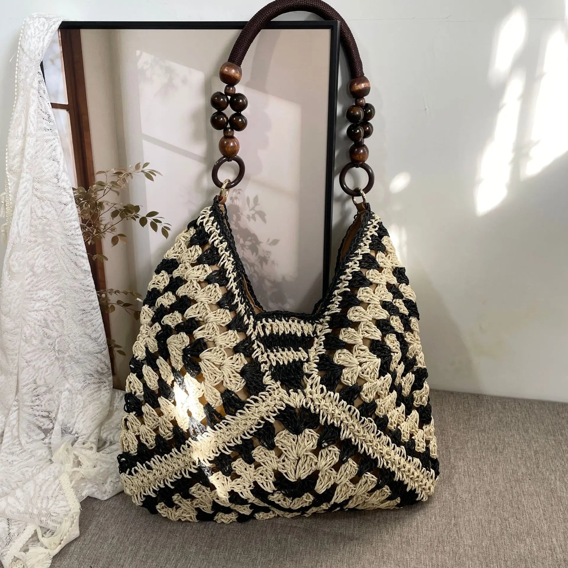 Chic Handmade Woven Shoulder Bag - Perfect for Summer Beach Days & Vacations!