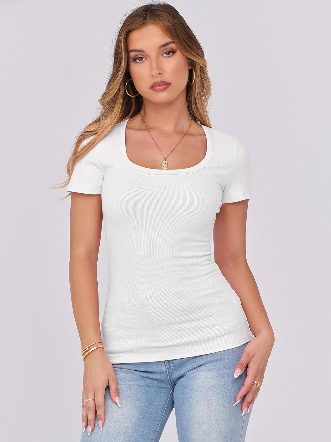 Women's Short Sleeve Scoop Neck Ribbed Knit Slim-Fit Basic Tee - Casual Summer Apparel for 2026 Spring Collection