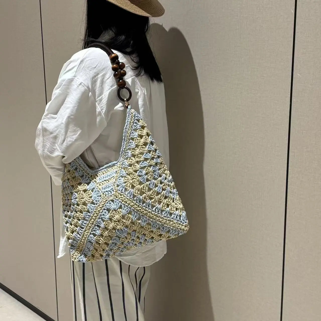 Chic Handmade Woven Shoulder Bag - Perfect for Summer Beach Days & Vacations!