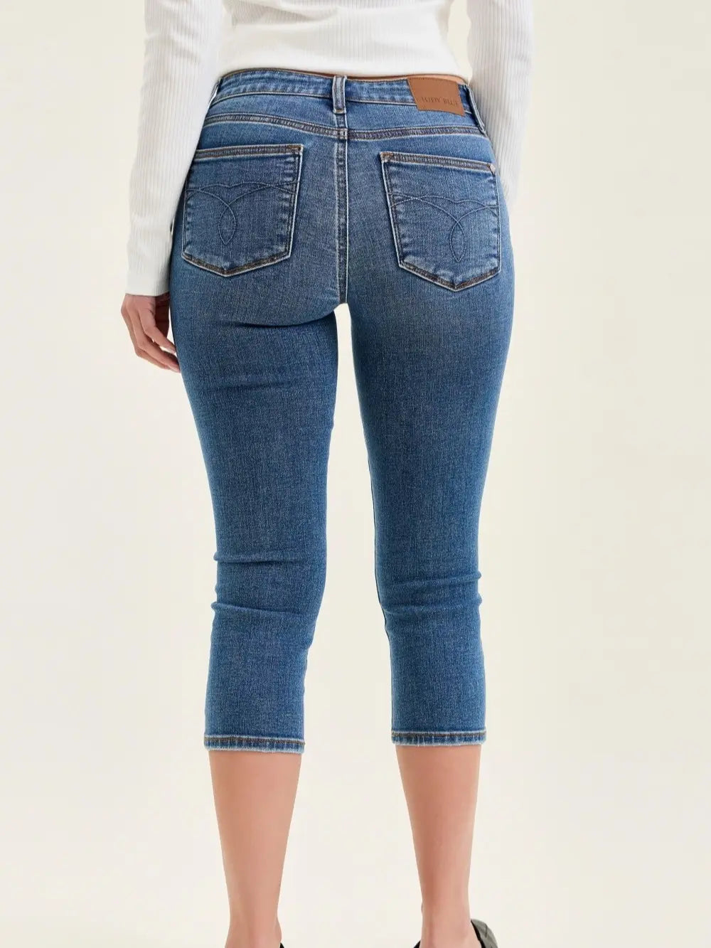 Step Up Your Style Game with Judy Blue Mid Waist Capri Jeans - Perfectly Polished for Every Occasion